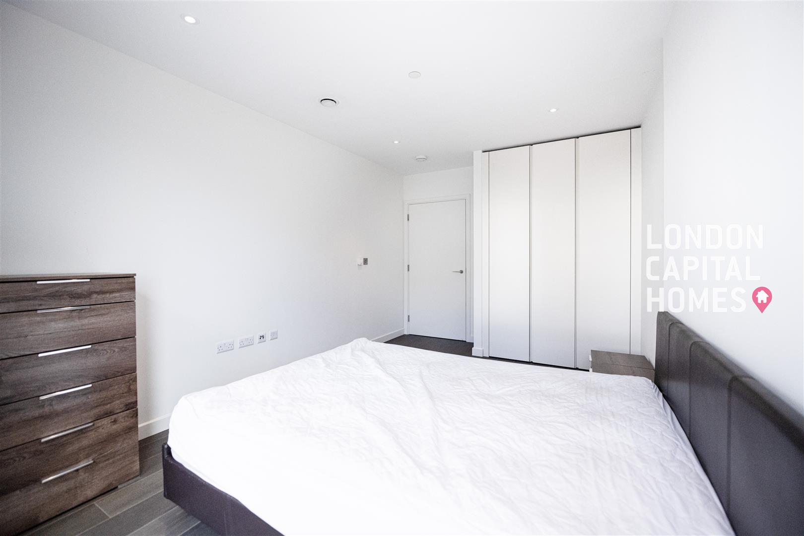 10 Cutter Lane, LONDON